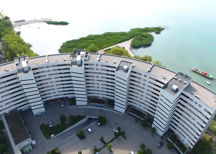 Club 218 Wellness Apartman Апартаменты